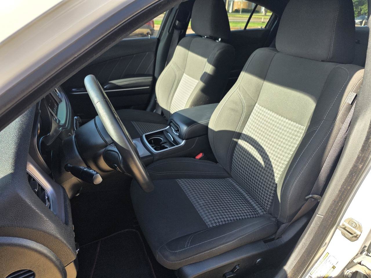 Used 2023 Dodge Charger SXT w/ Cold Weather Package RWD image 13