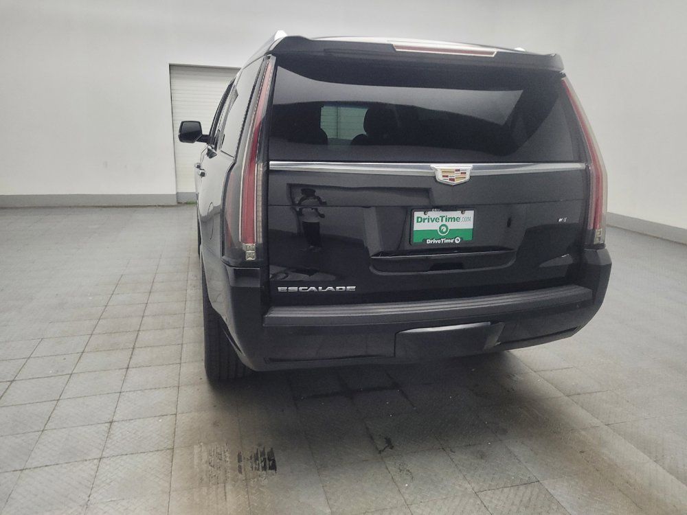 Used 2019 Cadillac Escalade Luxury RWD image 6
