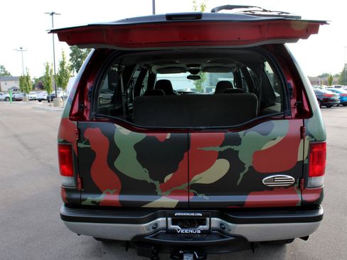 Used 2002 Ford Excursion XLT image 18