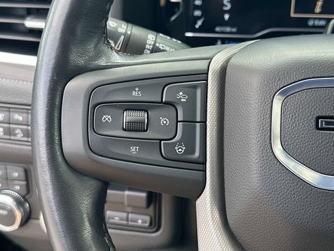Used 2024 GMC Yukon XL Denali w/ Advanced Technology Package AWD/4WD image 8