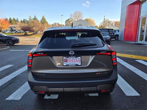 New 2026 Nissan Kicks SR image 7