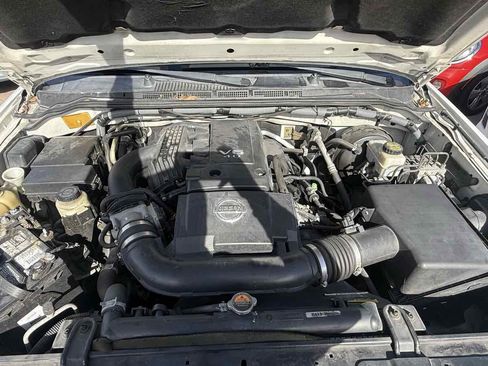 Used 2012 Nissan Frontier SV w/ SV Premium Utility Pkg image 24