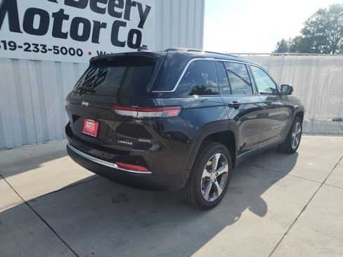 New 2025 Jeep Grand Cherokee Limited w/ Luxury Tech Group II image 18