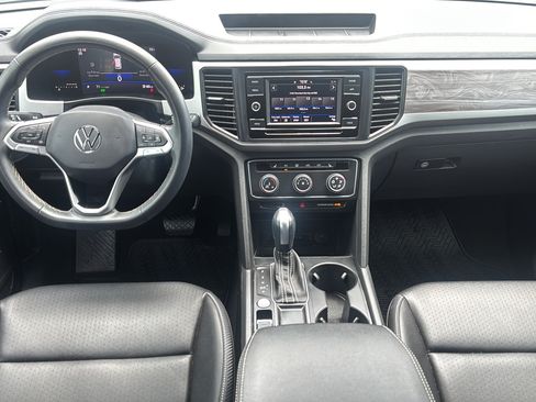 Used 2023 Volkswagen Atlas Cross Sport SE FWD image 17