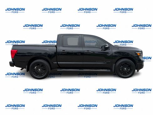 Used 2018 Nissan Titan SV w/ SV Convenience Package RWD image 1