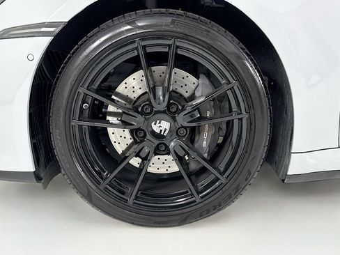 Certified 2025 Porsche 911 Carrera RWD image 30