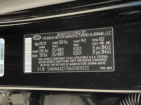 Used 2025 Genesis GV70 2.5T w/ Sport Prestige Package image 40