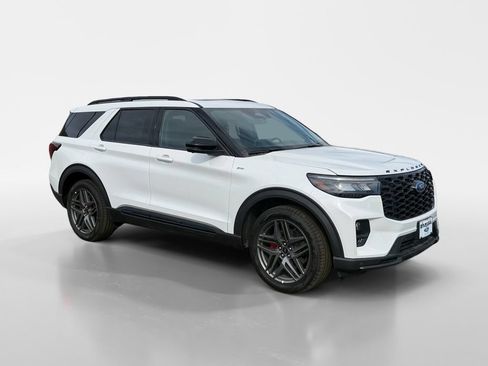 New 2026 Ford Explorer ST-Line w/ ST-Line Street Pack AWD/4WD image 7