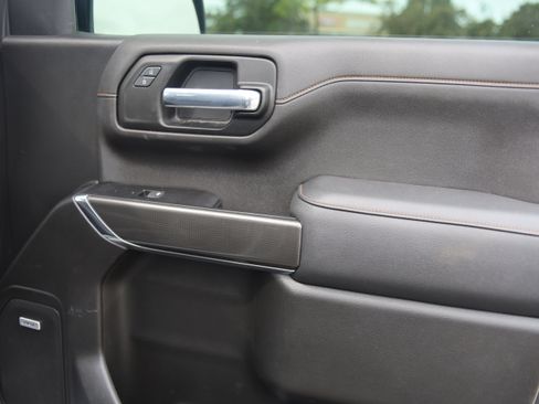Used 2022 GMC Sierra 1500 AT4 w/ AT4 Preferred Package AWD/4WD image 35