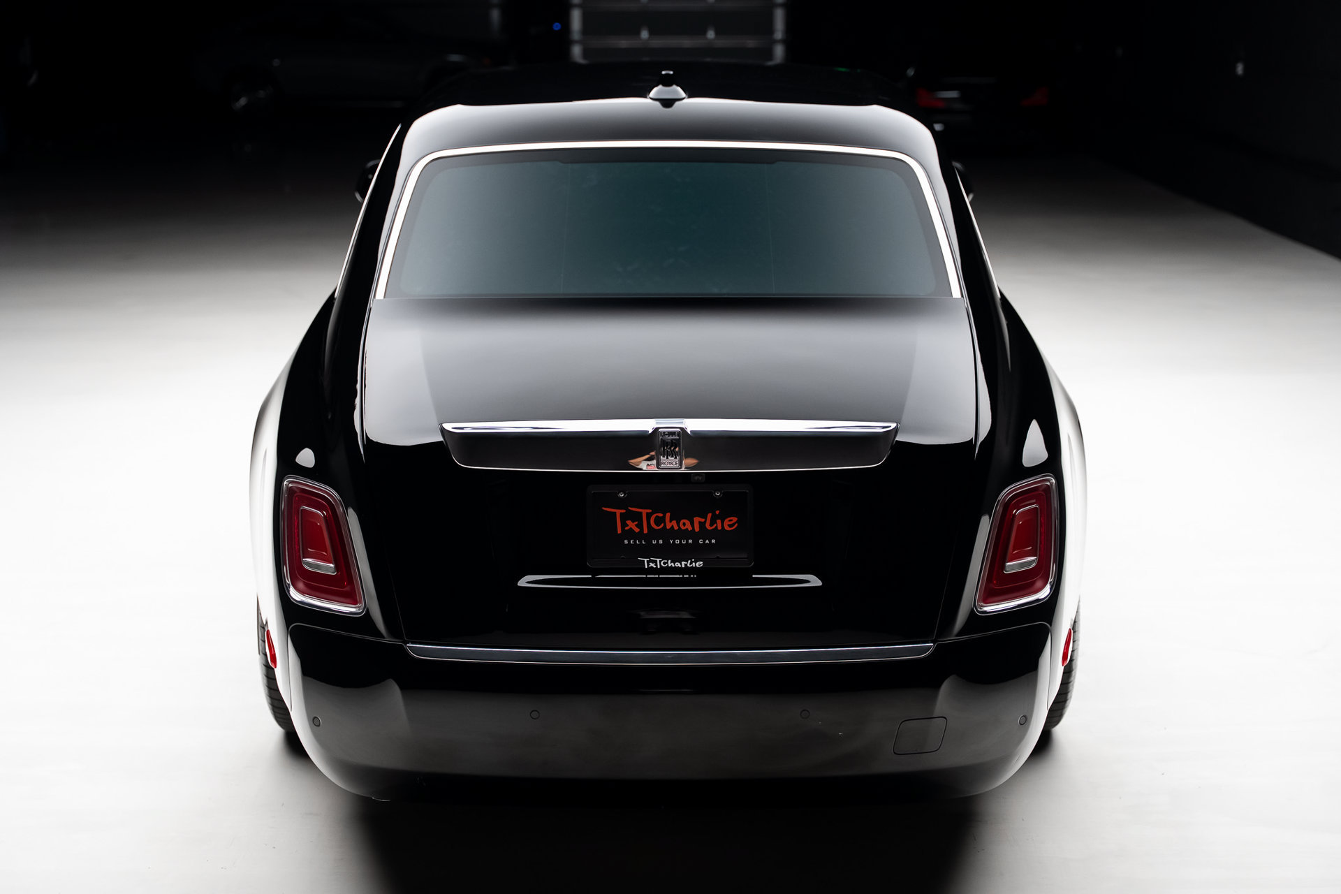 Used 2023 Rolls-Royce Phantom Sedan w/ The Phantom Package RWD image 26