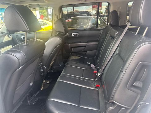Used 2014 Honda Pilot Touring image 11