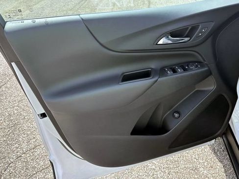 Certified 2022 Chevrolet Equinox LT FWD image 17