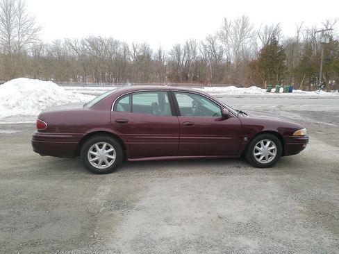 Used 2004 Buick Le Sabre Custom image 3