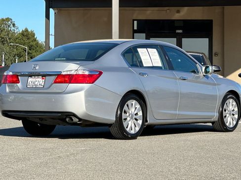 Used 2013 Honda Accord EX image 4