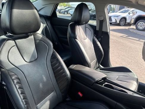 Used 2023 Hyundai Elantra Limited FWD image 43