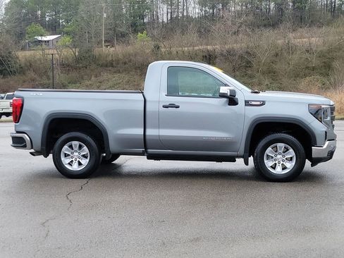 Used 2024 GMC Sierra 1500 Pro w/ Pro Value Package image 2