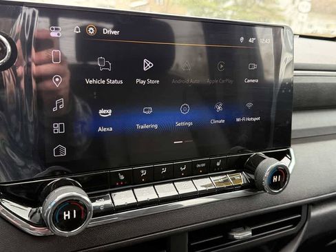 Used 2025 Chevrolet Colorado Trail Boss image 48