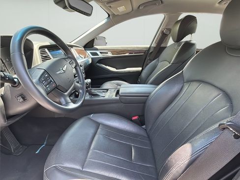 Used 2019 Genesis G80 3.8 RWD image 14