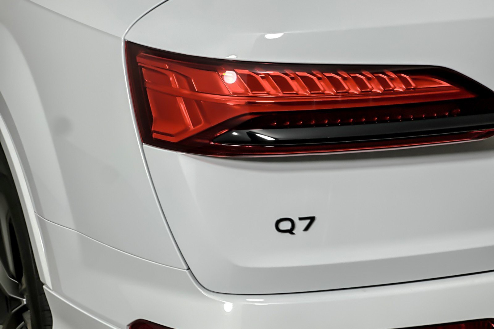 New 2026 Audi Q7 3.0T Premium Plus AWD/4WD image 28