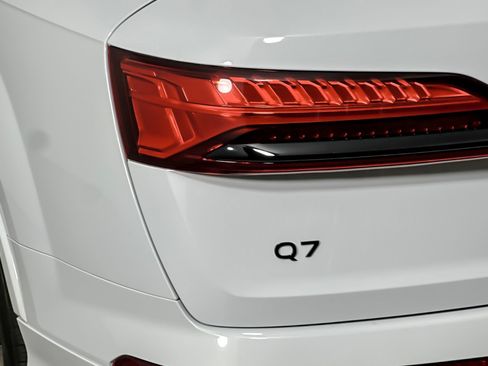 New 2026 Audi Q7 3.0T Premium Plus AWD/4WD image 28