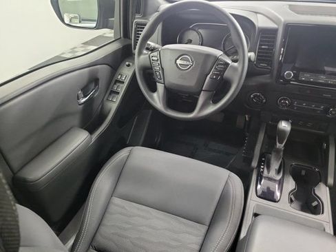 Used 2023 Nissan Frontier SV w/ Midnight Edition Package AWD/4WD image 15