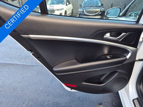 Used 2026 Genesis G70 2.5T image 19