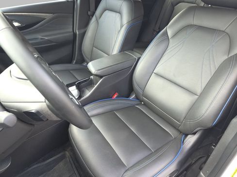 Certified 2024 Buick Envista Sport Touring w/ Convenience I Package FWD image 17