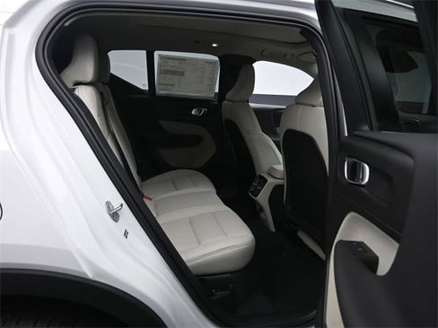 New 2025 Volvo XC40 B5 Plus w/ Protection Package Premier image 25