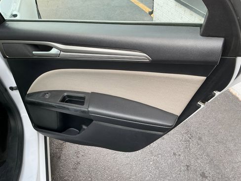 Used 2018 Ford Fusion S image 19