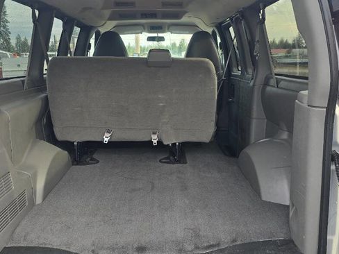 Used 2015 Chevrolet Express 2500 LS image 17