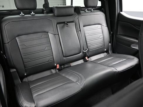 New 2025 Ford Ranger Lariat w/ FX4 Off-Road Package image 38