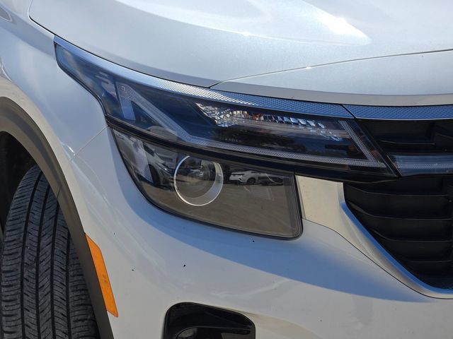 Used 2024 Kia Seltos S FWD image 4