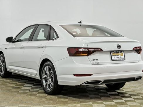 Certified 2019 Volkswagen Jetta S image 5