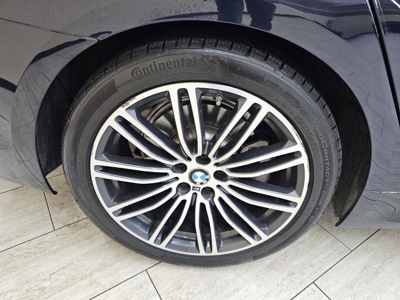 Used 2019 BMW 530i w/ M Sport Package RWD image 45