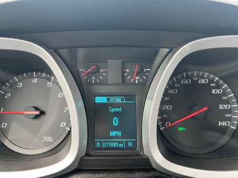 Used 2017 Chevrolet Equinox LS FWD image 35