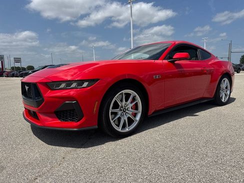 Used 2024 Ford Mustang GT Premium RWD image 2