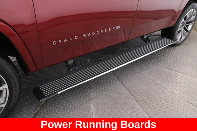 Used 2025 Jeep Grand Wagoneer L Series III w/ Rear Seat Video Group 1 AWD/4WD image 16