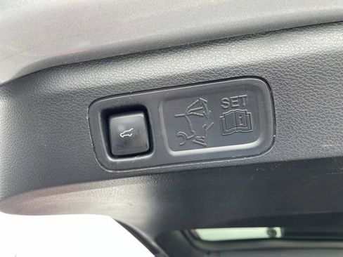 Certified 2020 Ford Expedition XLT w/ Equipment Group 202A image 8