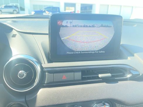 Used 2021 MAZDA MX-5 Miata Grand Touring image 14