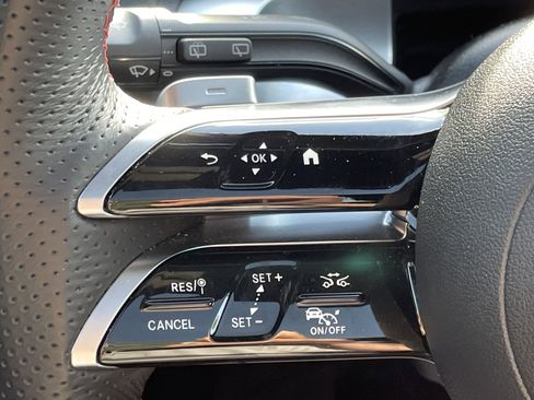 Used 2024 Mercedes-Benz GLB 250 image 26