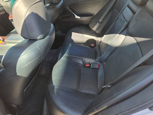 Used 2007 Lexus IS 250 RWD image 11