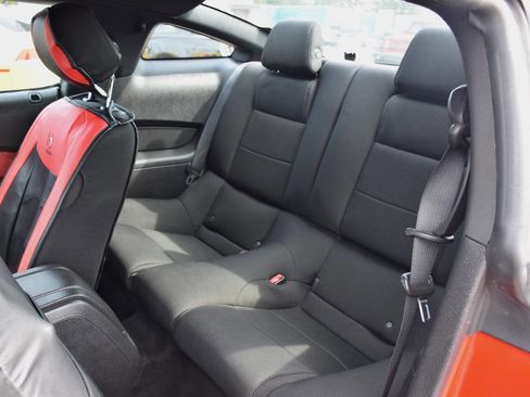 Used 2012 Ford Mustang Coupe image 12