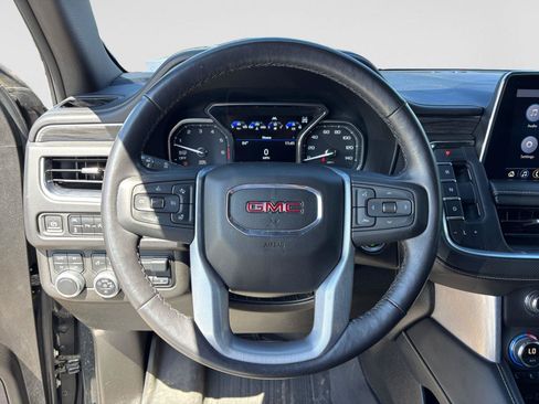Used 2021 GMC Yukon SLT w/ SLT Luxury Plus Package AWD/4WD image 11