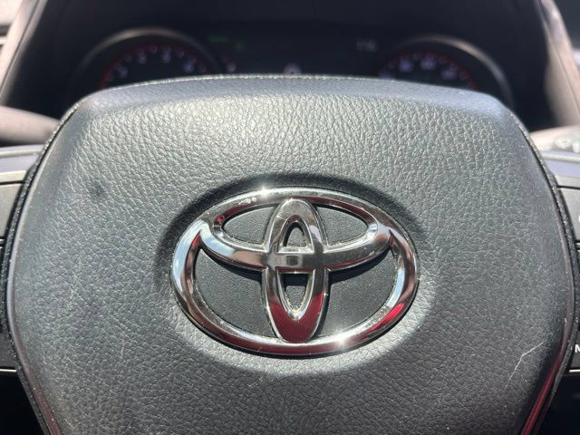 Used 2022 Toyota Camry XSE FWD image 29