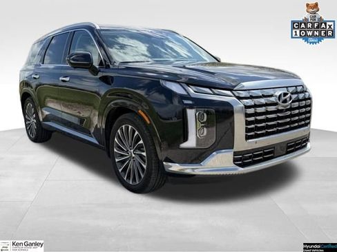 Used 2023 Hyundai Palisade Calligraphy w/ Winter Package AWD/4WD image 1