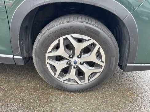 Used 2022 Subaru Forester Premium image 9