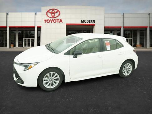 New 2026 Toyota Corolla SE image 8