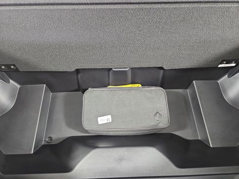 Used 2024 Rivian R1S Adventure AWD/4WD image 14