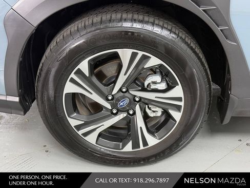 Used 2024 Subaru Crosstrek 2.0i Premium AWD/4WD image 13