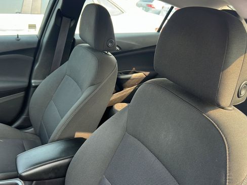 Used 2017 Chevrolet Cruze LT w/ Convenience Package FWD image 13